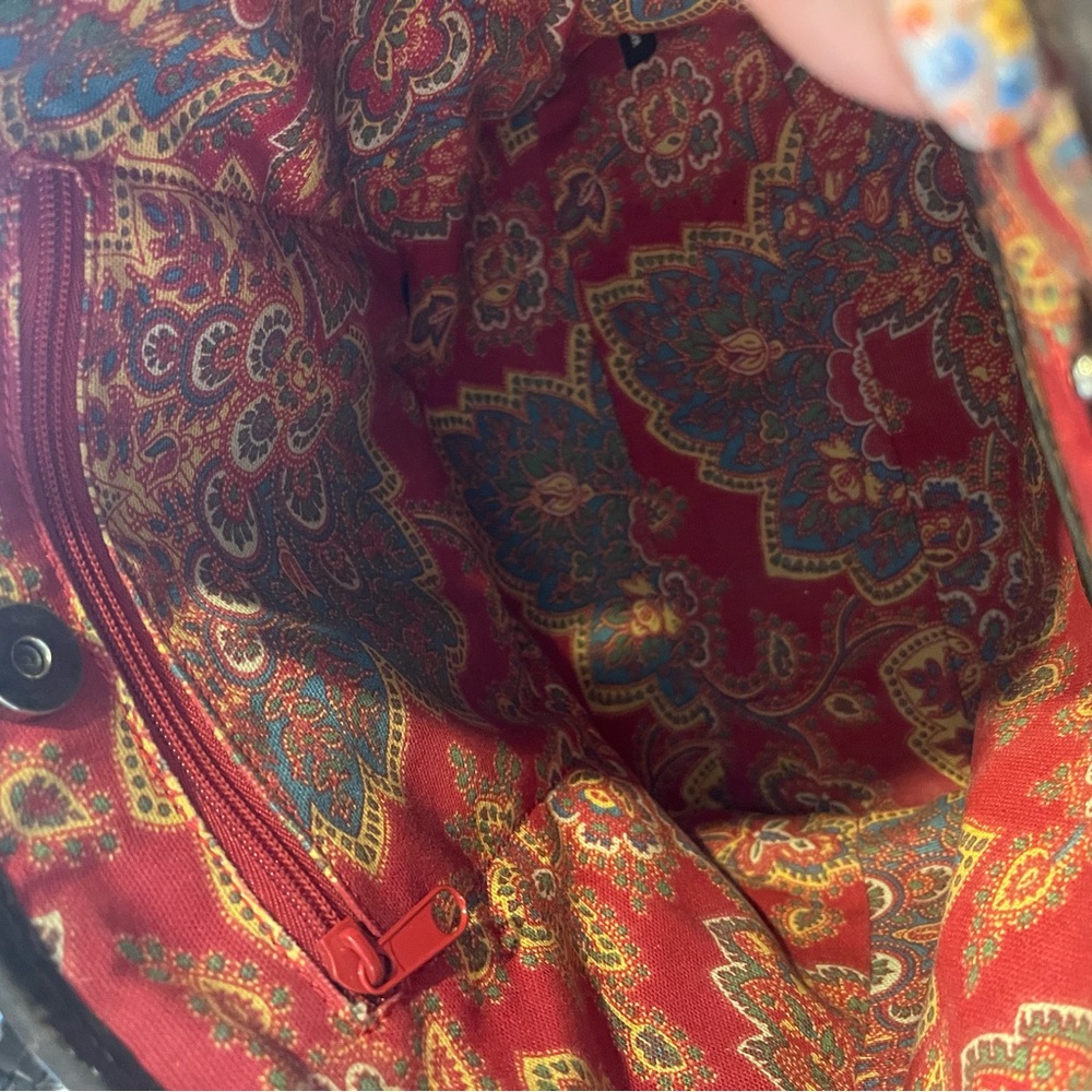 Brighton bag with Red and Brown Paisley interior - Picture 9 of 11